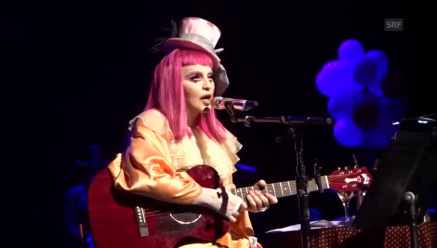 Video «Madonna als trauriger Clown» abspielen
