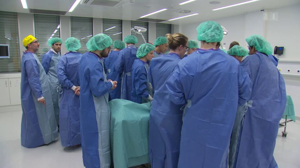 Besser operieren – Chirurgen-Ausbildung mit Hightech-Simulatoren