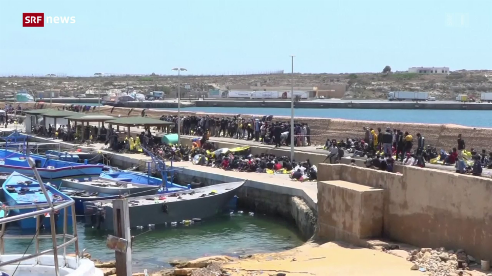 Aus dem Archiv: Mehr als 2000 Flüchtlinge erreichen Lampedusa