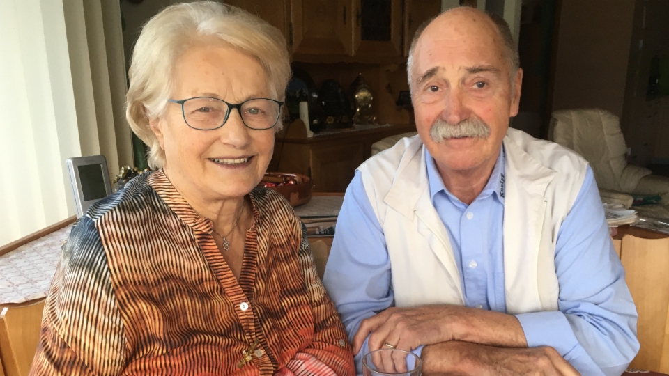 Margrit (77) und Ueli Habegger (74) leben nach der Kneipp-Philosophie