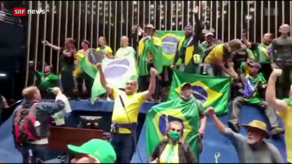 Archiv: Bolsonaro-Anhänger stürmen Regierungsviertel in Brasilia