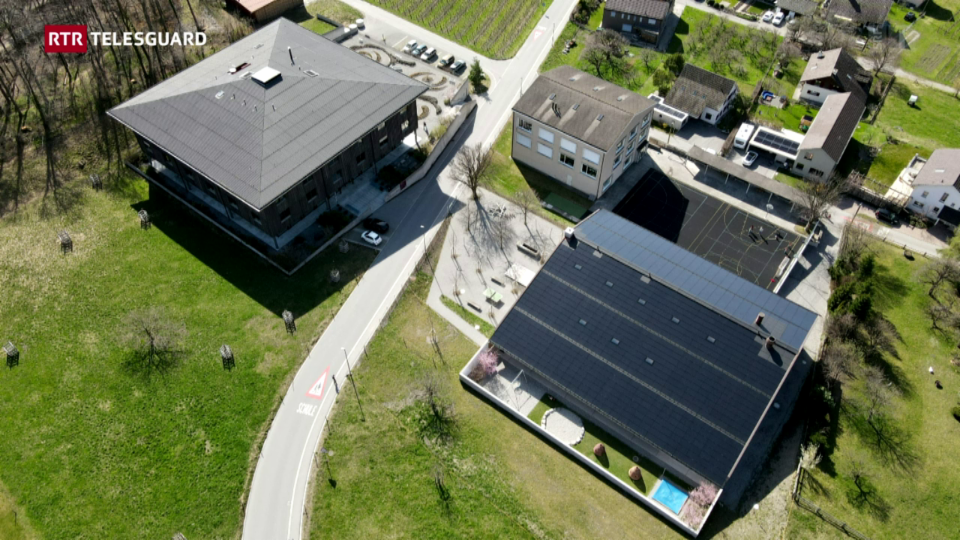 Agentura solara svizra: Premi Norman Foster va la 3. giada ad architects Bearth e Deplazes