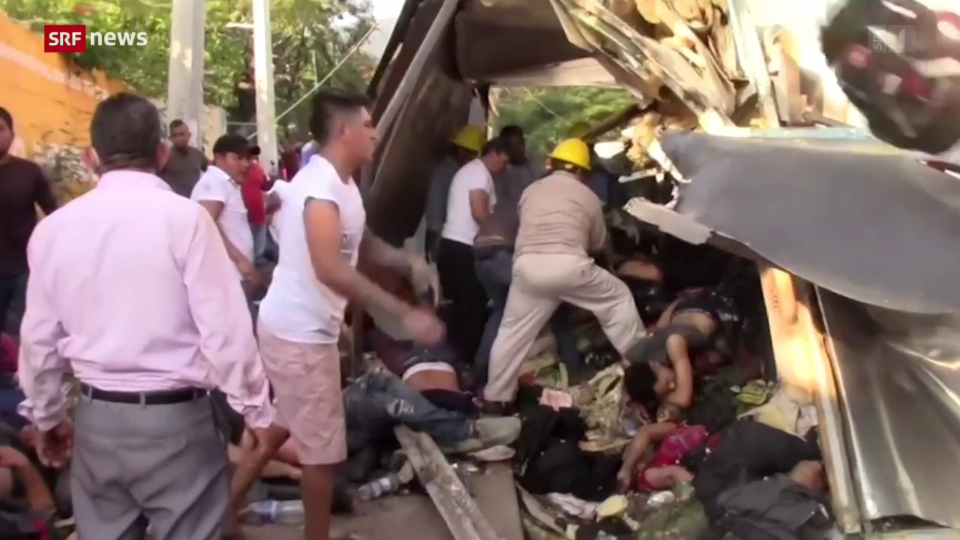 Mindestens 35 Tote bei einem Unfall eines Lastwagens in Mexiko
