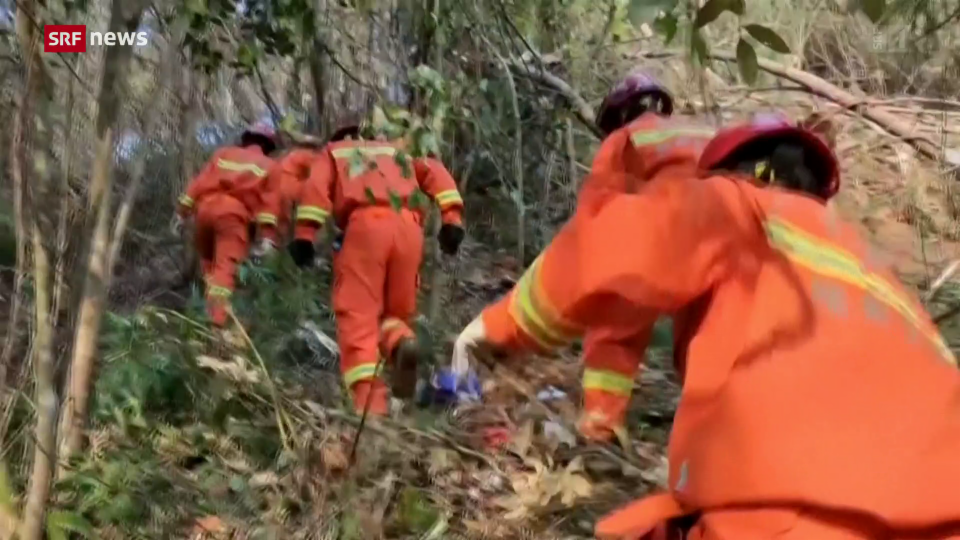 Flugzeugabsturz im Süden Chinas gibt Rätsel auf
