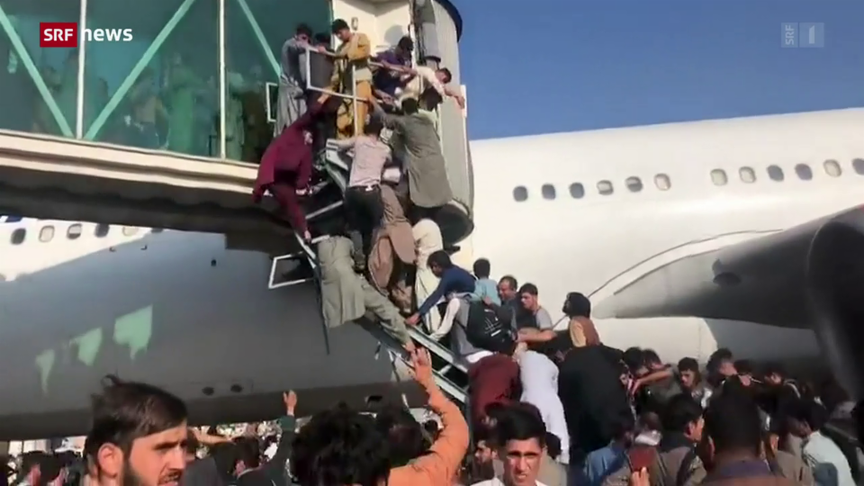 Aus dem Archiv: Chaos am Flughafen von Kabul