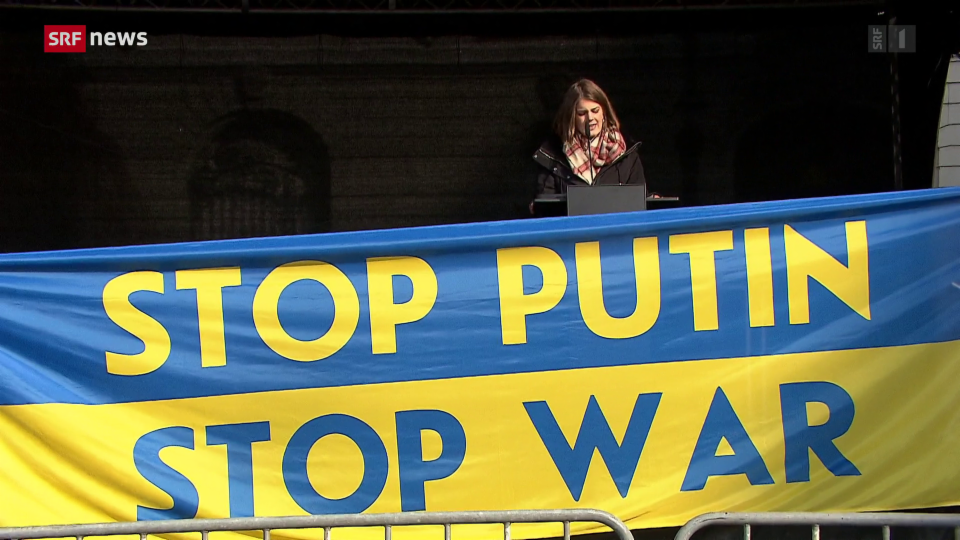 Tausende demonstrieren gegen Putins Krieg in der Ukraine