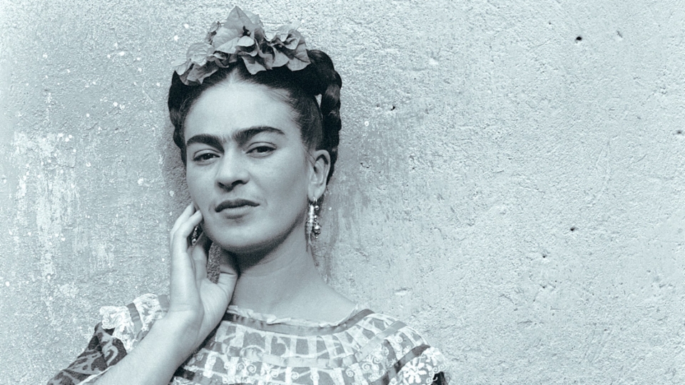 «Fridas Kleider» –  Die Kahlo und ihre Kleider