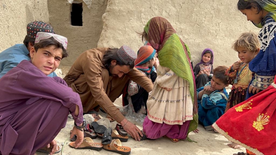 Nicht ohne Risiko: Sohail Khan hilft vor Ort in Afghanistan