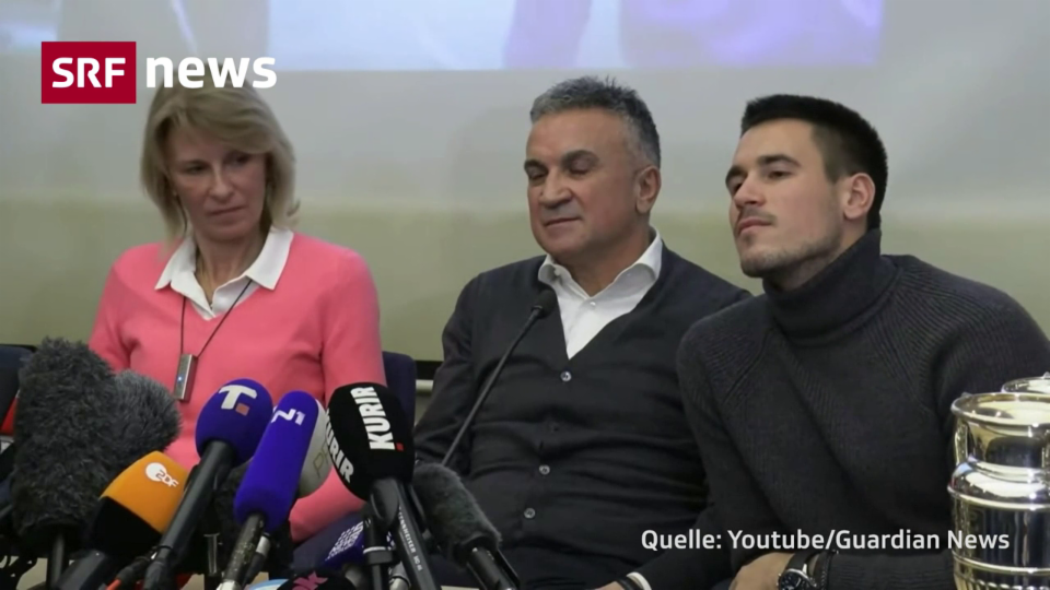 Hier bricht Familie Djokovic die Pressekonferenz ab