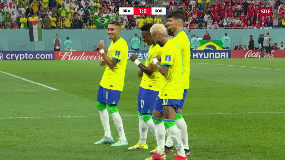 Brasilien zieht locker in den Viertelfinal ein