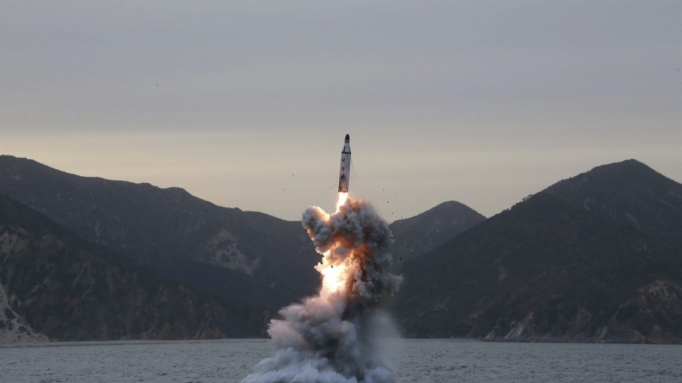 Nordkorea schiesst ballistische Rakete ab