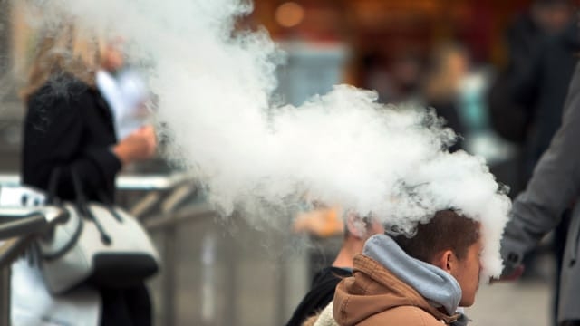 E-Zigaretten unter Verdacht – Lungenärzte fordern Register