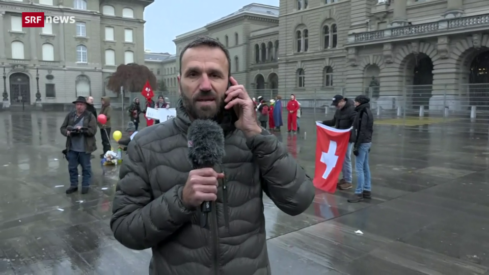 SRF-Reporter Matthias Rusch über die Situation am Bundesplatz