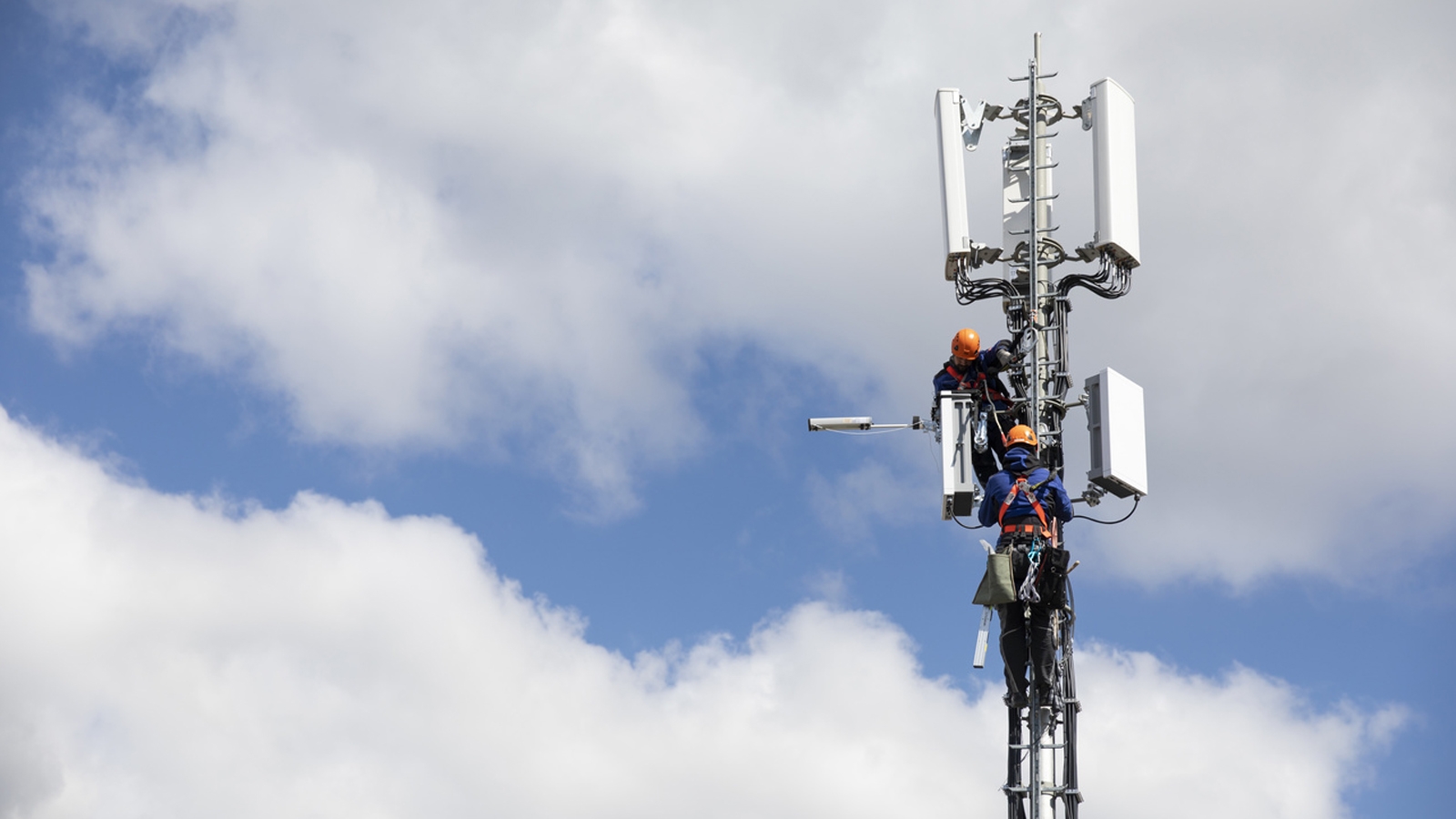 Bau von 5G-Antennen - Sind die Berner Gemeinden mit 5G überfordert? - News  - SRF